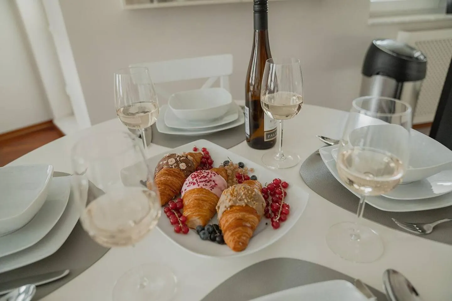 Modern Apartment With Parking Near Metro Kabaty By Noclegi Renters Warsaw 0*,